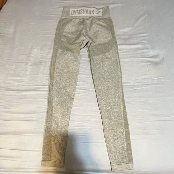 Gymshark women’s leggings - Picture 2 of 2